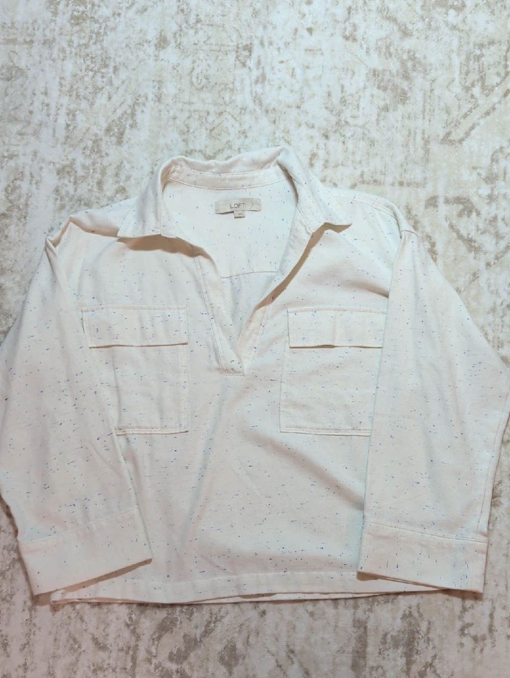 LOFT Cream V-Neck Pullover with Blue Speckle
